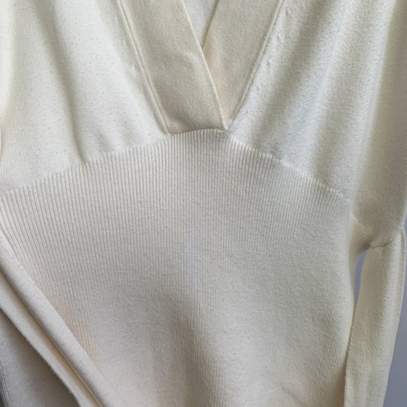 SALE 💚 Banana Republic V-Neck Cotton Knit Top - Picture 4 of 7